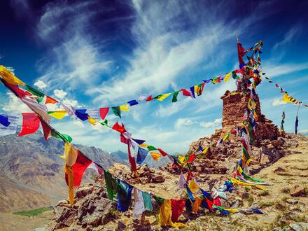 15 Tage Rundreisen Nepal: Abenteuer zwischen Bergpfaden und Dschungelpfaden